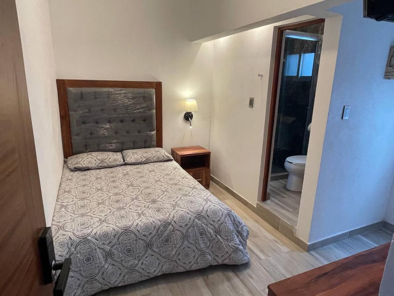 Suites C O V A D O N G A Mexico City Bilik gambar
